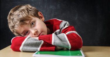 Échec scolaire : causes, conséquences et solutions